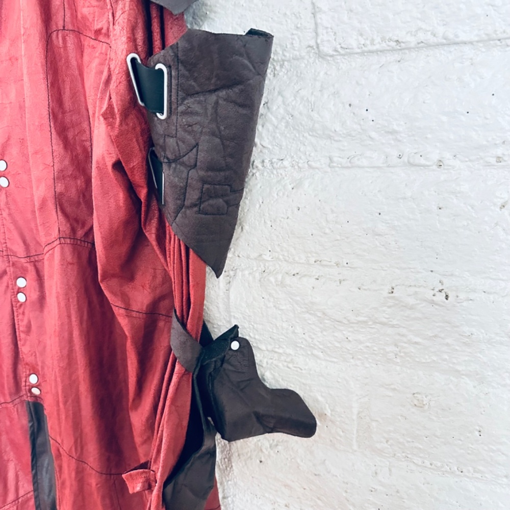 MARVEL Coat Full Length Body DEADPOOL Adultsz MEDIUM - Picture 3 of 12